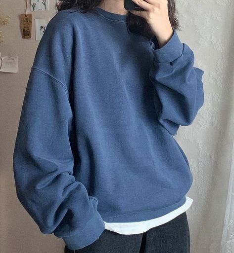 Comfy Outfit Aesthetic Korean, Blue Jeans Hoodie Outfit, Soft Basic Outfits, Comfy Clothing Aesthetic, Hoodie Outfit Female, Blue Oversized Sweater Outfit, Tshirt For Women Casual, Blue Jumper Outfit, Blue Tshirt Outfit