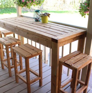 How to Build a 2x4 Outdoor Bar Table - The DIY Dreamer Build Outdoor Bar, Diy Bar Table, Bar Table Diy, Outdoor Pub Table, Hot Tub Bar, Outdoor Bar Height Table, Deck Cover, Diy Bar Stools, Diy Outdoor Bar