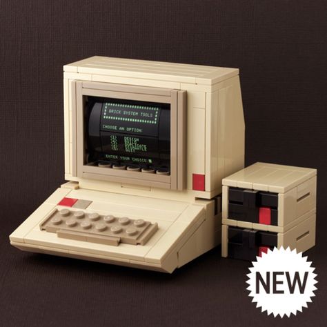 Lego Computer, Computer Building, First Computer, Lego Universe, Lego Furniture, Lego Collection, Lego Buildings, Apple Ii, Retro Computer