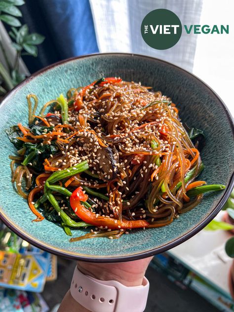 Vegan Japchae, Japchae Noodles, Korean Noodle Dishes, Korean Sweet Potato, Roasted Ham, Noodle Dish, Veg Dishes, Savory Vegan, Best Side Dishes