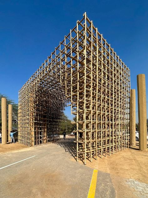 Sustainable bamboo installations that aren’t built to last Monument In India, Installation Architecture, Flexible Wood, Bamboo Structure, Concrete Column, Bamboo Architecture, Bamboo Construction, Temporary Structures, Bamboo Art