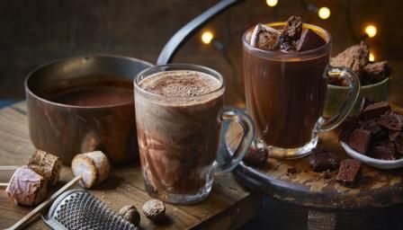 Eggnog Hot Chocolate, Chocolate Day Images, Hot Chocolate Drinks, Bbc Food, Christmas Hot Chocolate, Chocolate World, Chocolate Day, Chocolate Powder, Hot Chocolate Mix