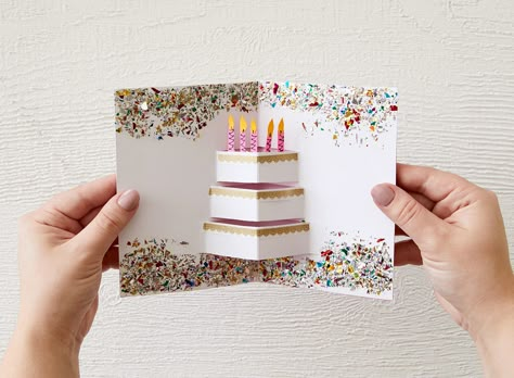 This is for the glitter lover in all of us. Show someone how much you care with a festive handmade birthday card. This DIY card will be ready in minutes—perfect for those last minute birthday wishes! #diy #handmade #birthdaycard Anniversaire Diy, Birthday Cake Card, Homemade Birthday, Diy Gifts For Mom, Homemade Birthday Cards, Birthday Cards For Mom, Mason Jar Crafts Diy, Cake Card, Cadeau Diy