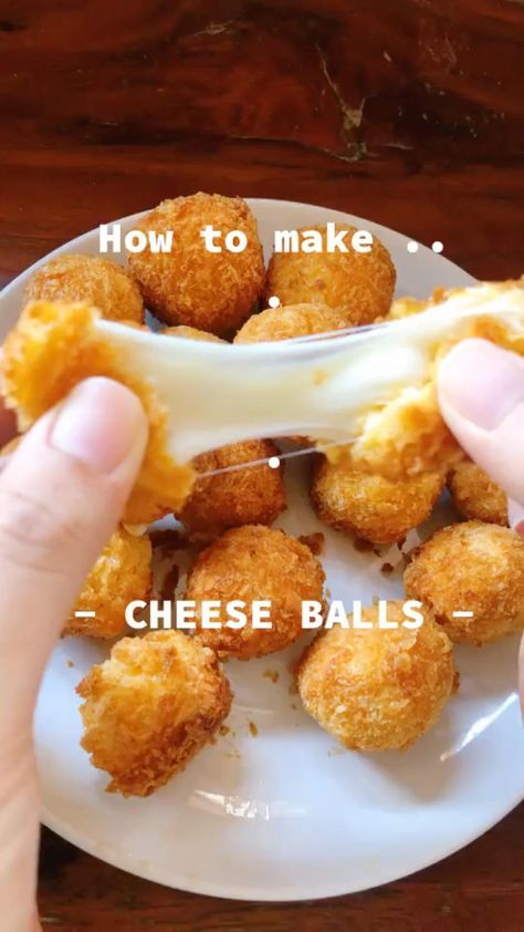 Easy Recipes Chicken, Desk Snacks, Cheese Balls Recipe, Sweet Dishes Recipes, Cheese Ball Recipes, Tasty Recipes Videos, Quick Recipes Snacks, Recipes Lunch, Food Lunch