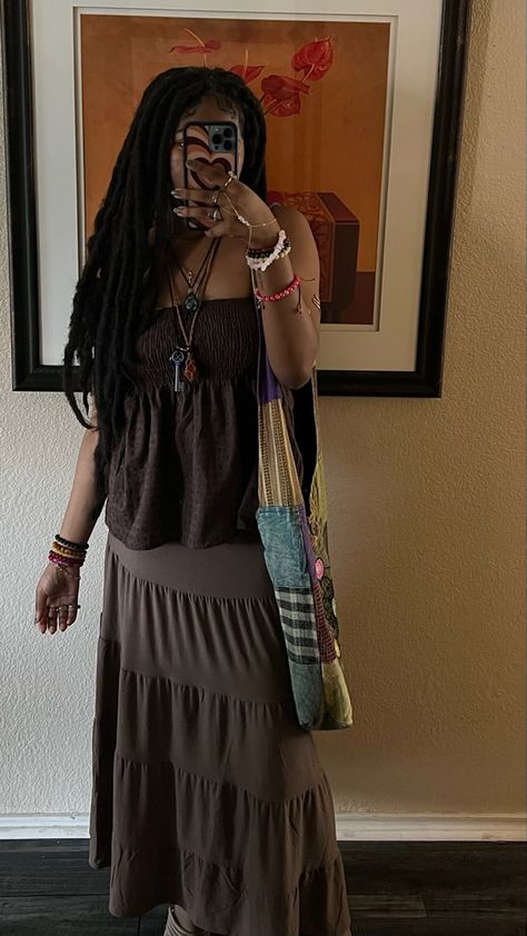 Grunge Outfits Black Women, Earthy Wardrobe, 20s Clothes, Outfits For Midsize, Earthy Aesthetic Outfits, Grunge Outfits Black, Spiritual Outfits, Earthy Girl, Cochella Outfits