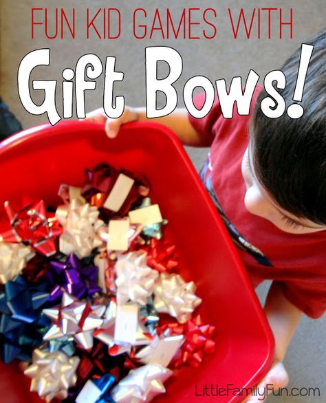 FOUR fun and easy games to play with a bag of bows! Great ways to burn some extra kid energy! Preschool Christmas Party, Christmas Gift Games, School Christmas Party, Xmas Games, Kid Games, Games Christmas, Christmas Games For Kids, Bows Christmas, Christmas Kindergarten