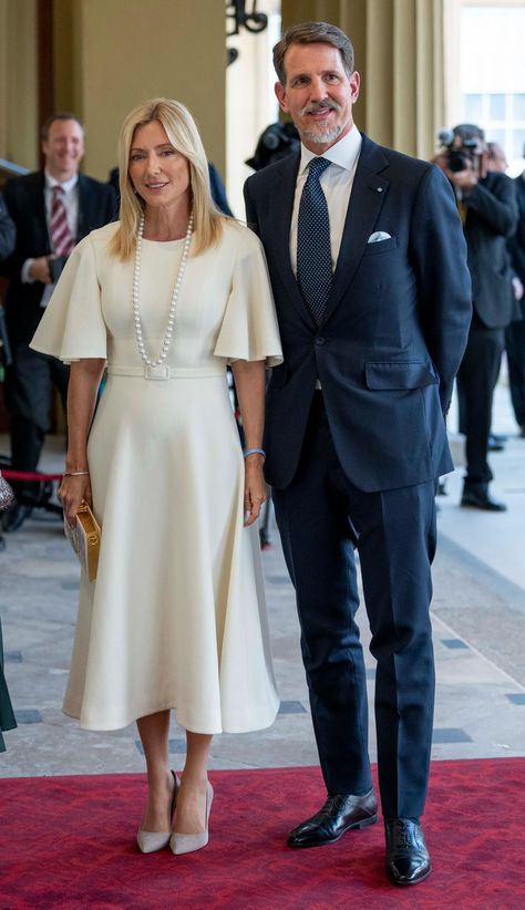 Princess Marie Chantal, Cornflower Blue Dress, Camila Parker, Greece Style, Marie Chantal Of Greece, Lady Sarah Chatto, Coronation Gown, Greek Royal Family, Greece Fashion