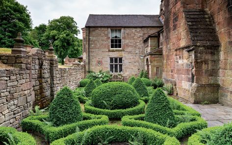 Old English Garden, Biddulph Grange Gardens, White Climbing Roses, Knot Garden, Parterre Garden, Hall House, Beauty House, Enchanting Garden, Famous Gardens