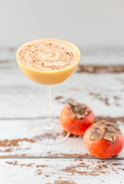 You'll flip when you make this Persimmon Butter Rum Flip! Homemade spiced persimmon butter adds a winterized variant to an indulgent rum flip. Persimmon Butter, Flip Cocktail, Festive Holiday Cocktails, Butter Rum, Tea Cocktails, Rum Cocktails, Rum Drinks, Cocktail Drinks Recipes, Holiday Cocktail Recipe