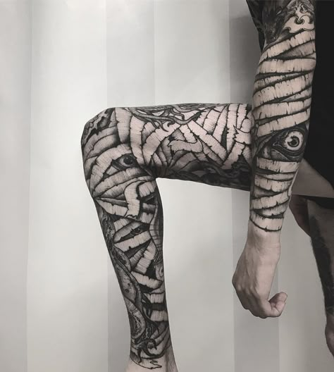 Abstract Tattoo Men, Crazy Tattoo Ideas, Mummy Tattoo, Tattoo Art Ideas, Creative Tattoo, Wicked Tattoos, Scary Tattoos, Cool Forearm Tattoos, 4 Tattoo