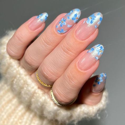 Blue Prom Nails, April Nails, Retro Nails, Art Deco Nails, May Nails, Spring Nail Art, Nails Pink, Prom Nails, Minimalist Nails