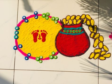 Dhanteras special Rangoli 🏵 Dhan Teras Rangoli Simple Modern, Siyaram Rangoli, Rangoli Designs Latest Dhanteras, Dhan Teras Rangoli Design, Choti Diwali Rangoli, Dhan Teras Rangoli, Dhan Teras, Dhanteras Rangoli, Rangoli Competition