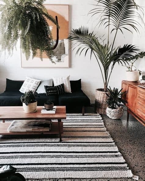 Bohemian Living Room Black Couch, Modern Tropical Living Room, Black Couch Living Room, Classy Home Decor, Black Couch, Tropical Living Room, Scandinavian Design Living Room, Lots Of Plants, Tropical Living