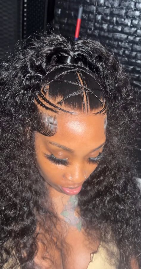 Wig Styles Braids, Rubberband Hairstyles Wig, Lace Hairstyles Hair Ideas, Braids On Wig Hairstyles, Frontal Wig Braid Hairstyles, Frontal And Bundles Hairstyles, Curly Tracks Hairstyles Black Women, Crossover Hairstyles, Frontal Ponytail With Braid