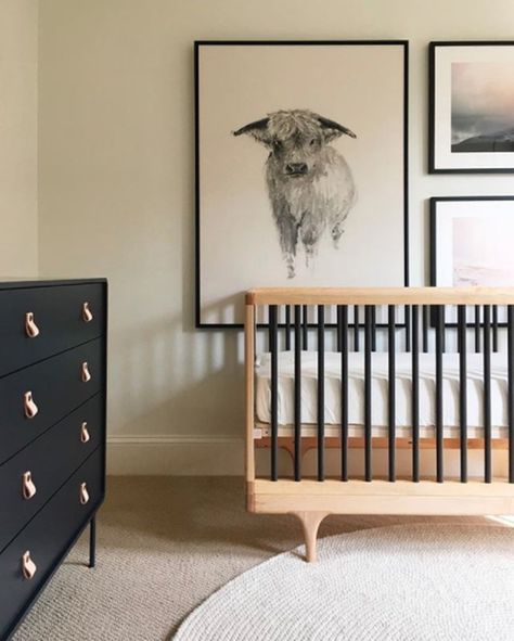 Wood Crib, Wood Nursery, Baby Boy Room Nursery, Baby Room Inspiration, Nursery Room Boy, Ikea Malm, Nursery Room Inspiration, Ideas Hogar, Baby Room Design