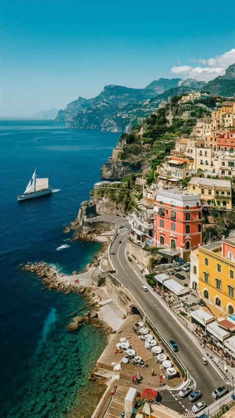 Italy Vibes, Aesthetic Italy, Travel Vision Board, Dream Trips, Vision Board Images, Vision Board Photos, Vision Board Pictures, Italy Aesthetic, Apartment Aesthetic