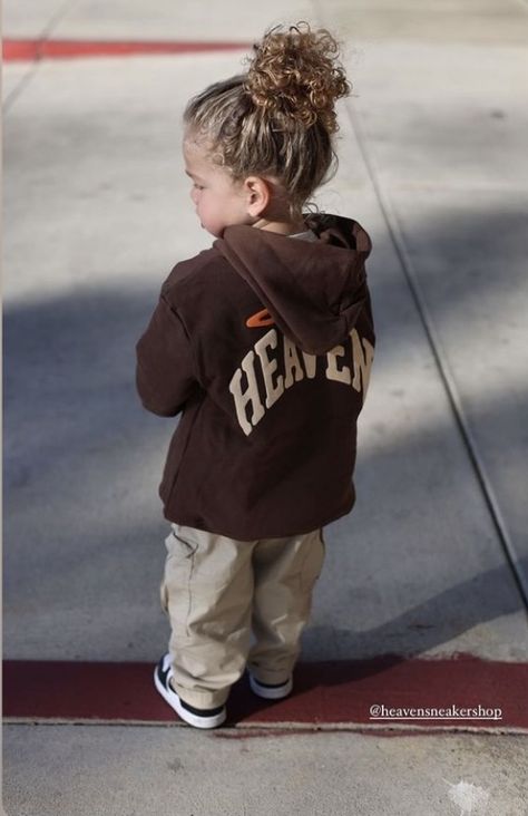 Toddler Streetwear Girl, Toddler Mullet Boy Curly, Toddler Fits Boy, Baby Boy Streetwear, Toddler Streetwear, Toddler Boy Fashion Swag, Toddler Fits, Kids Streetwear, Vintage Baby Clothes