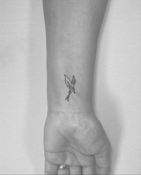 Healing Tattoo Ideas, Small Fairy Tattoos, Tattoo Ideas Unique, Whimsical Tattoos, Shop Tattoo, Fairy Tattoo Designs, Petite Tattoos, Healing Tattoo, Stylist Tattoos