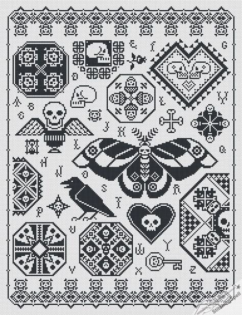 Halloween Cross Stitch Patterns, Halloween Cross Stitches, Tapestry Crochet Patterns, Pixel Pattern, Cross Stitch Samplers, Crochet Tapestry, Cross Stitch Ideas, Tapestry Crochet, Knitting Charts