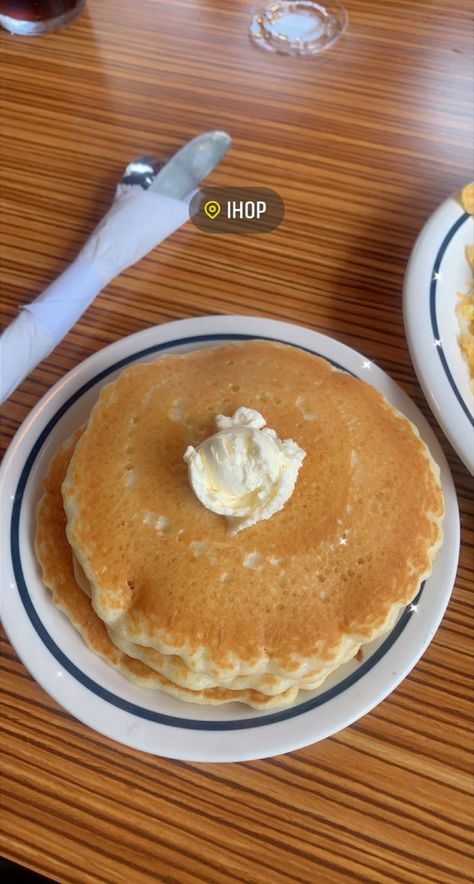 Pancake Diner Aesthetic, Ihop French Toast, Ihop Pancakes Aesthetic, Birthday Cake Pancakes Ihop, Pancake Breakfast Aesthetic, Eating Pancakes Aesthetic, Ihop Pancakes, Broken Record, Cheesecake Recipes Classic