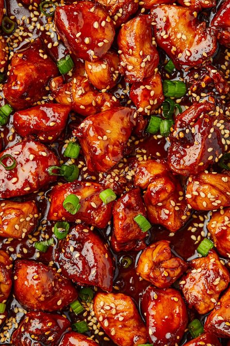 Chinese Chicken Thigh Recipes, Chicken Thigh Recipe, Chicken Boneless Breast Recipes, Chinese Chicken Recipes, Homemade Chinese Food, Sweet Chicken, Red Chicken, Chinese Cooking Recipes, Chinese Chicken