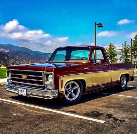 7/8 drop c10 square body 85 Chevy Truck, Slammed Trucks, Classic Muscle Cars, Bagged Trucks, Lowrider Trucks, Chevrolet Truck, Lowered Trucks, C10 Chevy Truck, Custom Chevy Trucks