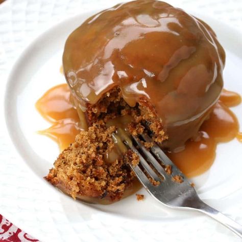 Sticky Toffee Pudding English Dessert Recipes, Hard Sauce, English Desserts, Sticky Date Pudding, Date Pudding, Famous Desserts, Warm Desserts, British Desserts, Toffee Sauce