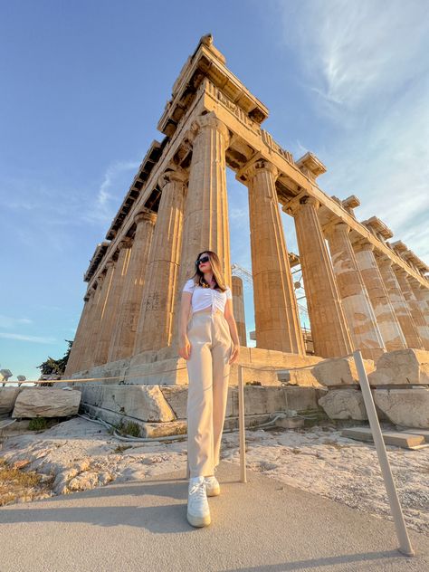 Athens Greece Picture Ideas, Greece Pose Ideas, Athens Instagram Pictures, Athens Photoshoot, Greece Photoshoot Ideas, Athens Greece Photography, Athens Greece Instagram Pictures, Athens Picture Ideas, Athens Greece Photo Ideas