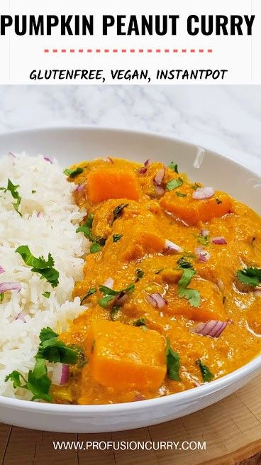 This vegan and gluten free Thai Pumpkin peanut curry is low calorie, high flavor and easy recipe. It makes easy weeknight dinner and lunch prep. #profusioncurry #thaicurryrecipe Profusion Curry, Recipe Low Calorie, Thai Curry Recipes, Peanut Curry, Easy Delicious Dinners, Friends Recipes, Lunch Prep, Pumpkin Curry, Veggie Food