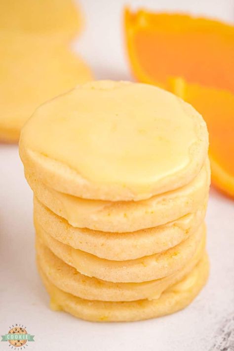 Recipes Using Shortbread Cookies, Orange Flavored Cookies, Baking With Clementines, Orange Butter Cookies, Orange And White Chocolate Cookies, Crisp Cookies, Orange Juice Cookies Recipes, Fall Shortbread, Orange Gingerbread Cookies