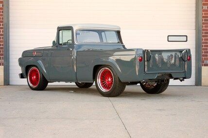 Ringbrothers’ 1958 Ford F-100 Is In A Class By Itself F100 Truck, Vintage Pickup Trucks, Performance Wheels, Shop Truck, Classic Ford Trucks, Old Ford Trucks, Ford F100, Mustang Fastback, Ford Pickup Trucks