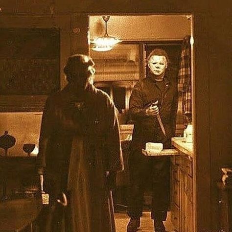 Halloween II (1981) Halloween 1978 Michael Myers, Halloween Ii 1981, Halloween 2 Michael Myers, Halloween Movie 1978, Halloween 2 1981, Michael Myers Memes, Halloween 1981, Michael Myers Art, Halloween Franchise