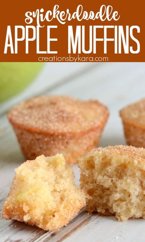 Apple Snickerdoodle Mini Muffins - Need a yummy fall breakfast treat? Give these mini cinnamon apple muffins a try! #applemuffins #snickerdoodlemuffins #applesnickerdoodlemuffins #cinnamonsugarapplemuffins #creationsbykara #minimuffins Apple Snickerdoodle, Apple Muffins Recipe, Apple Muffin, Apple Oatmeal Muffins, Snickerdoodle Muffins, Mini Muffin Recipe, Tin Ideas, Apple Muffin Recipes, Pancake Bites