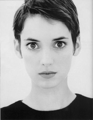 Winona Ryder Winona Forever, Eyes Wide Open, Girl Haircuts, Winona Ryder, Looks Black, White Photo, Famous Faces, Short Hair Cuts, Movie Stars