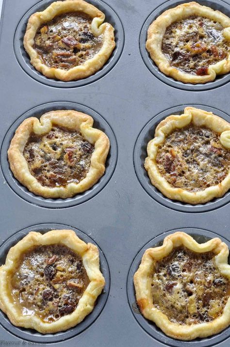 Butter Tart Crust Recipe, Butter Tarts With Raisins, Raisin Butter Tarts Recipe, Maple Syrup Butter Tarts, Butter Tarts With Maple Syrup, Dessert With Raisins, Butter Tarts Recipe Without Corn Syrup, Canadian Butter Tarts Recipe, Tart Pastry Recipe