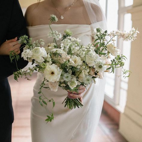 BELOVED ONE on Instagram: “Wild • Refined • Delicate #bridalbouquet for @janisrebeccaahn + @justinjchoi Photography by @banana___h” Delicate Bridal Bouquet, June Bridal Bouquet, Bouquet Styles, Elopement Flowers, Manchester Wedding, Foliage Bouquet, Bouquets Ideas, Floral Business, White Bridal Bouquet