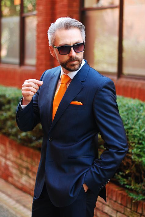 #StylishMan:Blue Reiss suit and orange tie - over 40 menswear Men Work Outfits, Terno Slim Fit, Gentleman Mode, Terno Slim, A Man In A Suit, Suit Combinations, Man In A Suit, Blue Suit Men, Herren Style