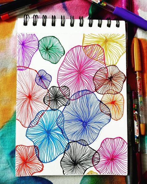 #patterns #colours #colourpens | Instagram Therapeutic Drawing, Repetition Art, Inspiration Sketch, Repetitive Patterns, Mini Sketchbook, Marker Color, Sharpie Drawings, Tiger Drawing, Sketch Pen