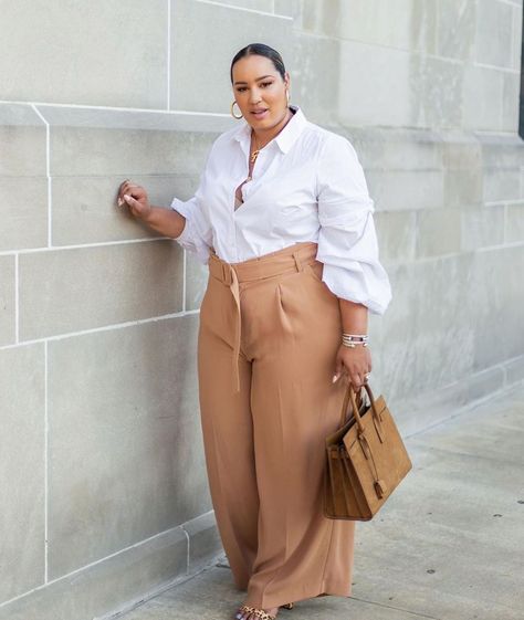 @iambeauticurve #fff Linen Pants Outfit Plus Size, Plus Size Linen Pants Outfit, Wide Leg Pants Outfit Plus Size, Plus Size Wide Leg Pants Outfit, Wide Leg Pant Outfit, Flattering Plus Size Dresses, Wide Leg Trousers Outfit, Plus Size Wide Leg Pants, Wide Leg Pants Plus Size