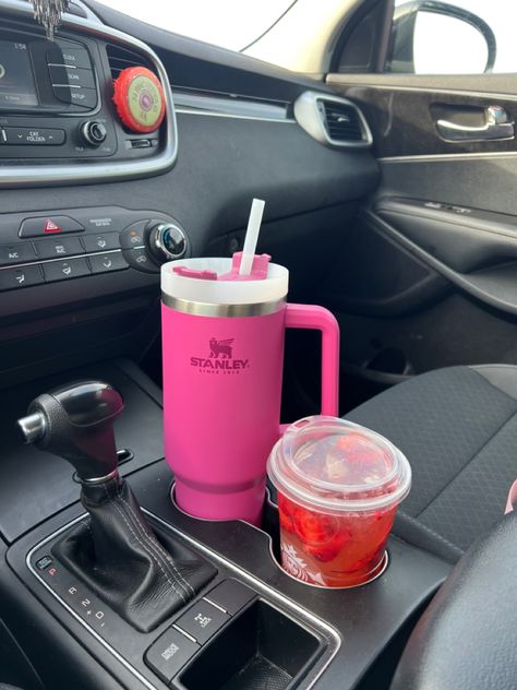 starbucks stanley cup car aesthetic utah girly girl Car Decorations Interior Preppy, Preppy Inside Car, Car Decorations Interior Aesthetic Pink, Passenger Princess Aesthetic Car Decor, Cute Car Keys, Life Style Luxury, Vanilla Girl Wishlist, Inside The Car Aesthetic Pink, Aesthetic Stanley