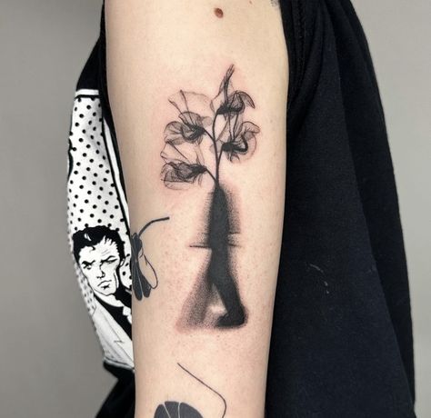 Blurry Tattoo, Pretty Design, X Ray, Cool Tattoos, Flash, Tattoos, Flowers, Pins, On Instagram