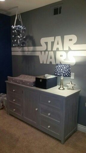 Star wars nursery Boy Room Paint Colors, Star Wars Bedroom Decor, Boys Room Paint Colors, Star Wars Baby Room, Star Wars Boys Room, Star Wars Room Decor, Decoracion Star Wars, Nursery Ideas Boy, Boy Room Paint