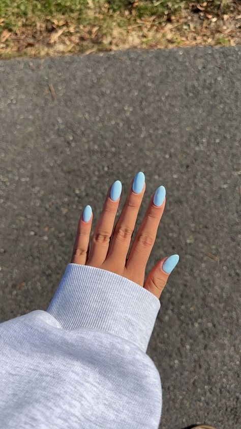 Light Blue Almond Nails Design, Light Blue Almond Acrylic Nails, Carolina Blue Nails, Light Blue Nails Almond, Baby Blue Almond Nails, Light Blue Almond Nails, Light Blue Almond, Acrylic Nails Light Blue, Blue Almond Nails