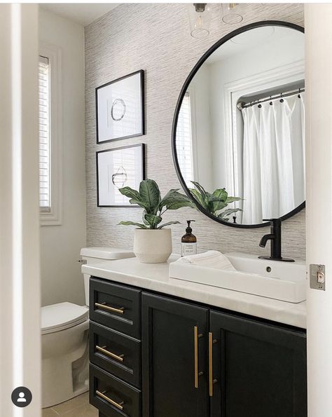 Unique Half Bathroom, Black Cabinet Powder Room, Modern Half Bathroom Design, Black And White Powder Bathroom, Chic Half Bathroom, Simple Powder Room Ideas, 1/2 Bath Ideas, Black And White Half Bathroom, Half Bath Remodel Ideas