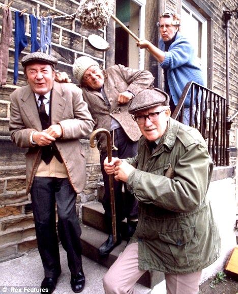 Last of the Summer Wine - Nora Batty (Kathy Staff) - - "Compo" (Bill Owen) - - Norman Clegg (Peter Sallis) - - "Foggy" Dewhurst (Brian Wilde) Peter Sallis, Last Of Summer Wine, Last Of The Summer Wine, British Tv Comedies, English Comedy, Benny Hill, British Sitcoms, Classic Comedies, Summer Wines