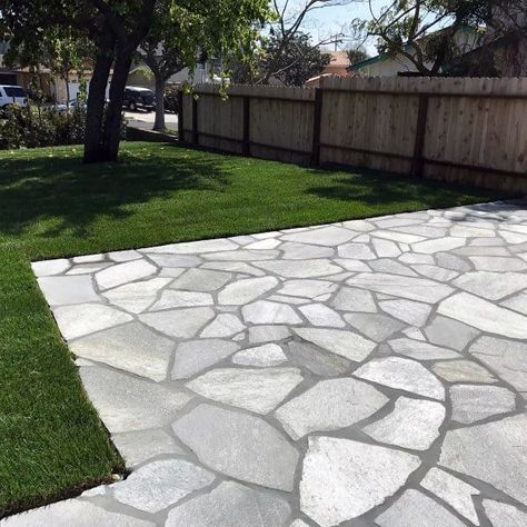 Outdoor Flagstone Patio Ideas, Gray Flagstone Patio, Flagstone Patio Design Ideas, Slate Patio Ideas, Flagstone Ideas, Flagstone Patio Ideas, Stone Patio Ideas, Flagstone Patio Design, Slate Patio