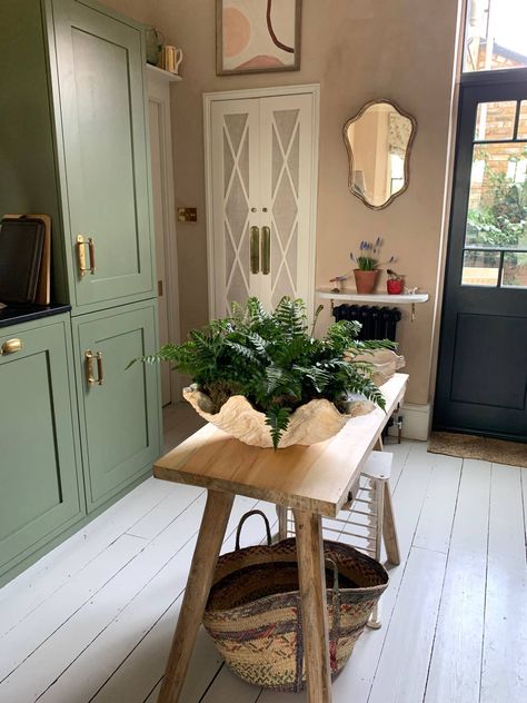 Cottage Hallway, Matilda Goad, Clam Shell, City House, Open Plan Kitchen, Simple Tricks, Kitchen Flooring, Meal Time, Matilda