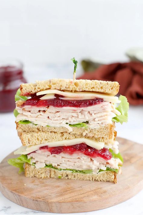 Cranberry Turkey Sandwich - Super Healthy Kids Turkey Cranberry Sandwich, Turkey Sandwich, Turkey Sandwich Recipes, Cranberry Turkey Sandwich, Cranberry Cream Cheese Spread, Cranberry Turkey, Turkey Sandwiches Recipes, Sandwhich Recipes, Picnic Sandwiches