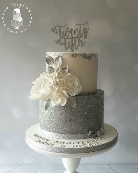 Silver Cakes Anniversary, 25 Wedding Anniversary Cake Design, 25 Th Anniversary Cakes, 25th Year Wedding Anniversary, Anniversary Cake 25th Silver, Cake Ideas For 25th Anniversary, Cake Designs 25 Anniversary, Cake 25 Anniversary, Wedding 25 Anniversary