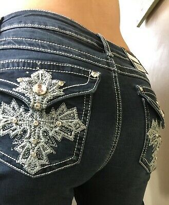 Bling Pants, Gem Jeans, Jeans Rhinestones, Diamond Jeans, Jeans With Rhinestones, Jeans With Bedazzled Pockets, Rhinestone Cross Jeans, Bejeweled Jeans Y2k, Bedazzled Bootcut Jeans